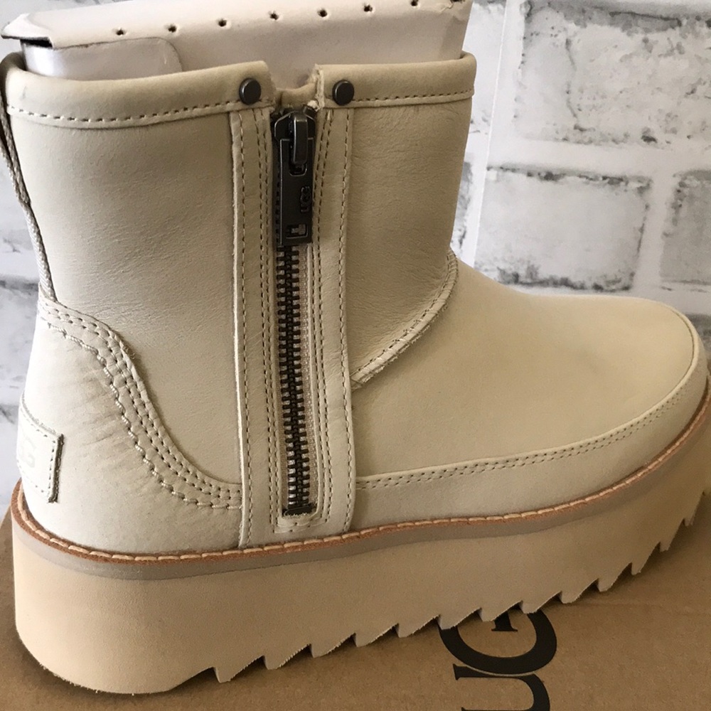 Ugg women boots